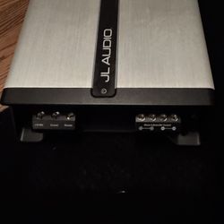 JL Audio 1000 Watt Amp And 12s In Box For Sale  $ 300 Obo 