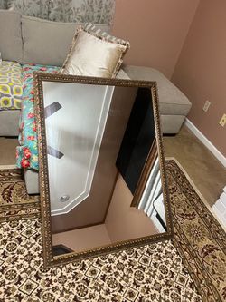 Wall mirror