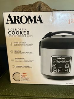 RICE COOKER. NIB