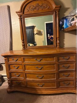 Solid Wood Dresser with Matching Mirror – Heavy, Quality Build