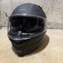Motorcycle Helmet (medium)