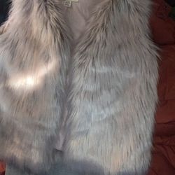 Vest Girls Sz 10-12 New $7