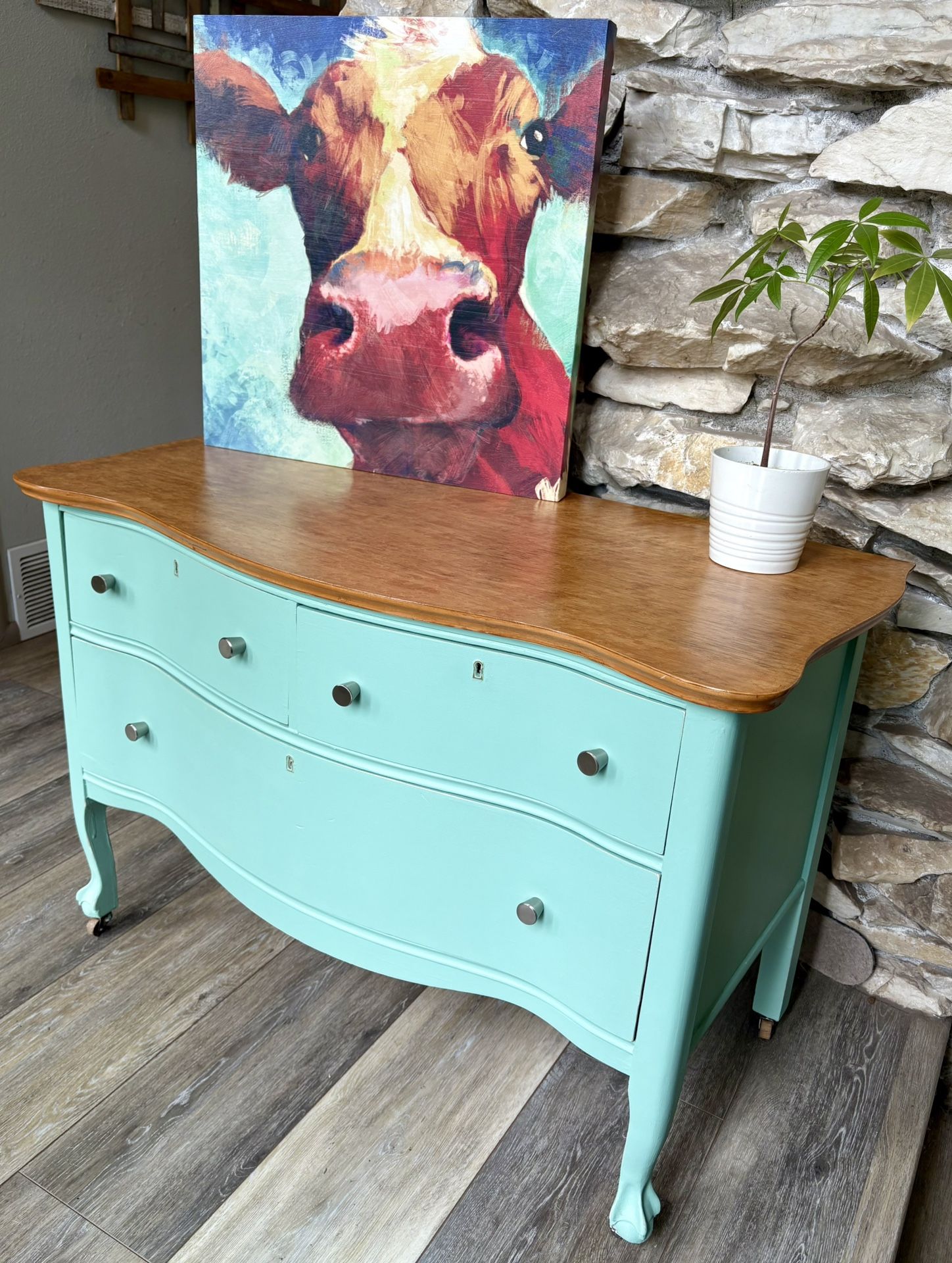 🌟Awesome VINTAGE 3-Drawer Wooden Dresser🌟