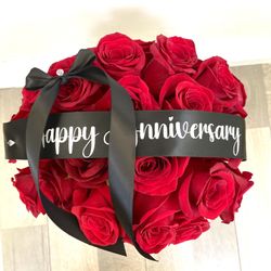 Mothers Day/ Mothers Day Bouquet/ Flower Box Arrangement/ Roses/ Rose Bouquet/ Mothers Day Gifts 