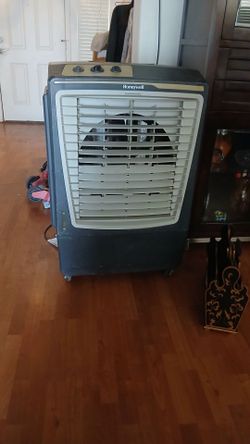 Honeywell portable evaporative air cooler