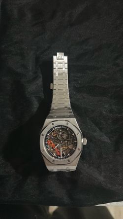 Men’s dress watch