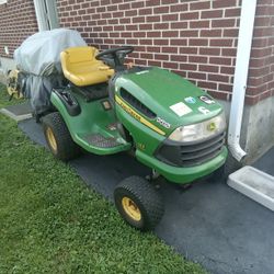 PARTS OR REPAIR, JOHN DEERE 102 RIDING MOWER 