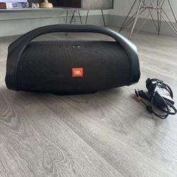 JBL BOOMBOX 2