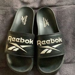 Men’s Reebok sandals ,size 8