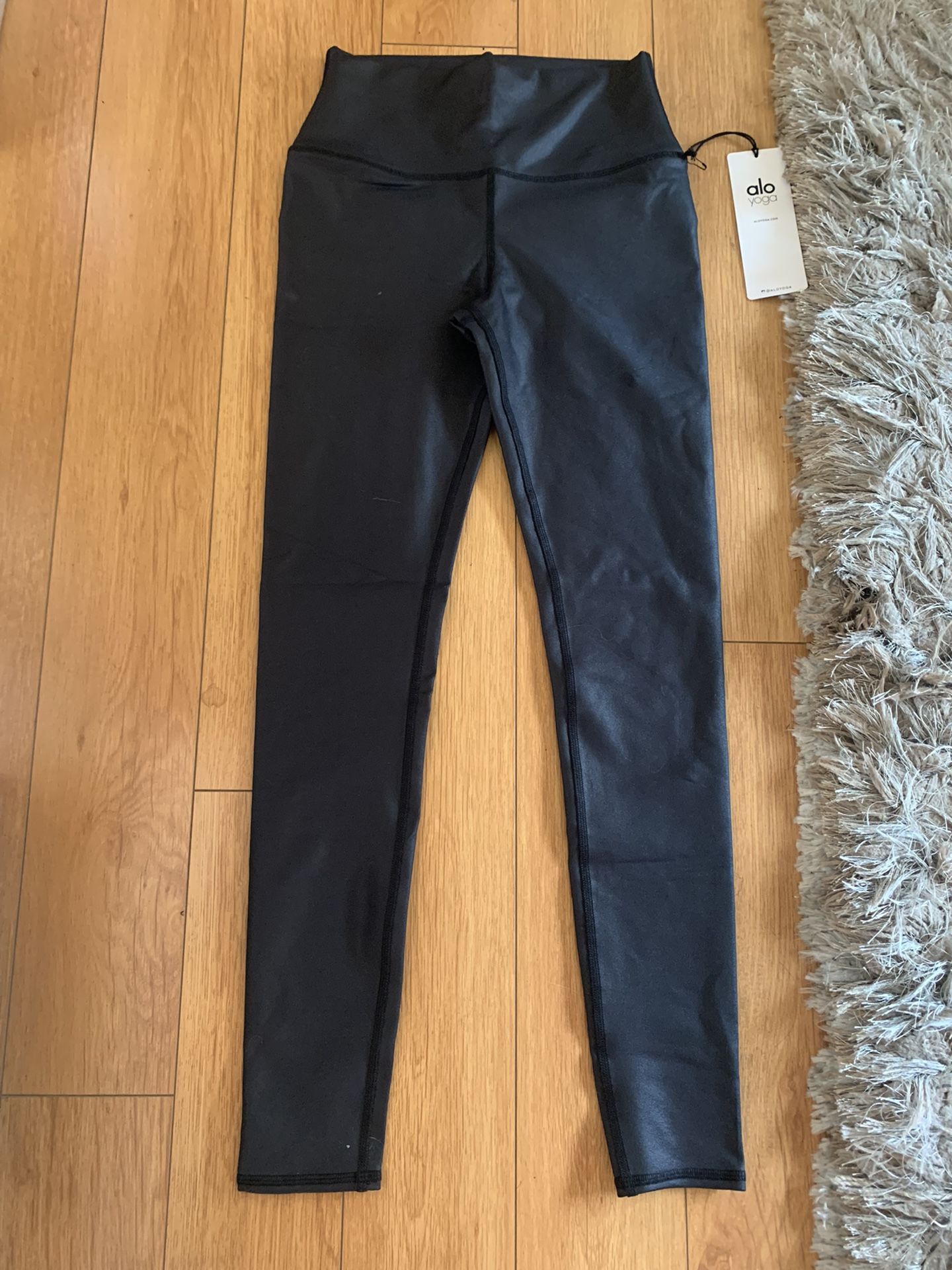 Brand New Alo Leggings