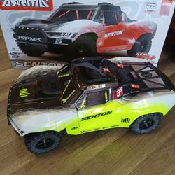 Brushless electric RC Short course truck 3s ARRMA senton BLX brand new in a box four-wheel drive 50 miles an hour