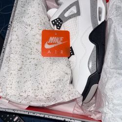 Air Jordan 4 Retro Size 9