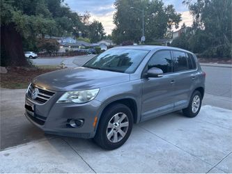 2010 VW Tiguan - 128k miles - clean title