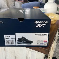 Reebok10.5  Safety Shoes