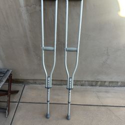 Brand new adjustable crutches