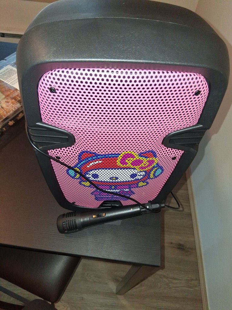 Hello Kitty Speaker With 🎤  Bluetooth 