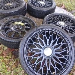 22 INCH RINS FOR RANGE ROVERS