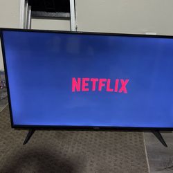 Vizio 40”Smart Tv