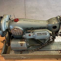 Cavalier Japan Vintage Sewing Machine 