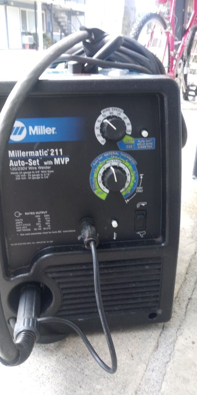 Millermatic 211 autoset wit MVP 120V-230V