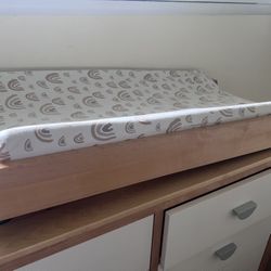 Universal Changing Tray + Set Of Covers