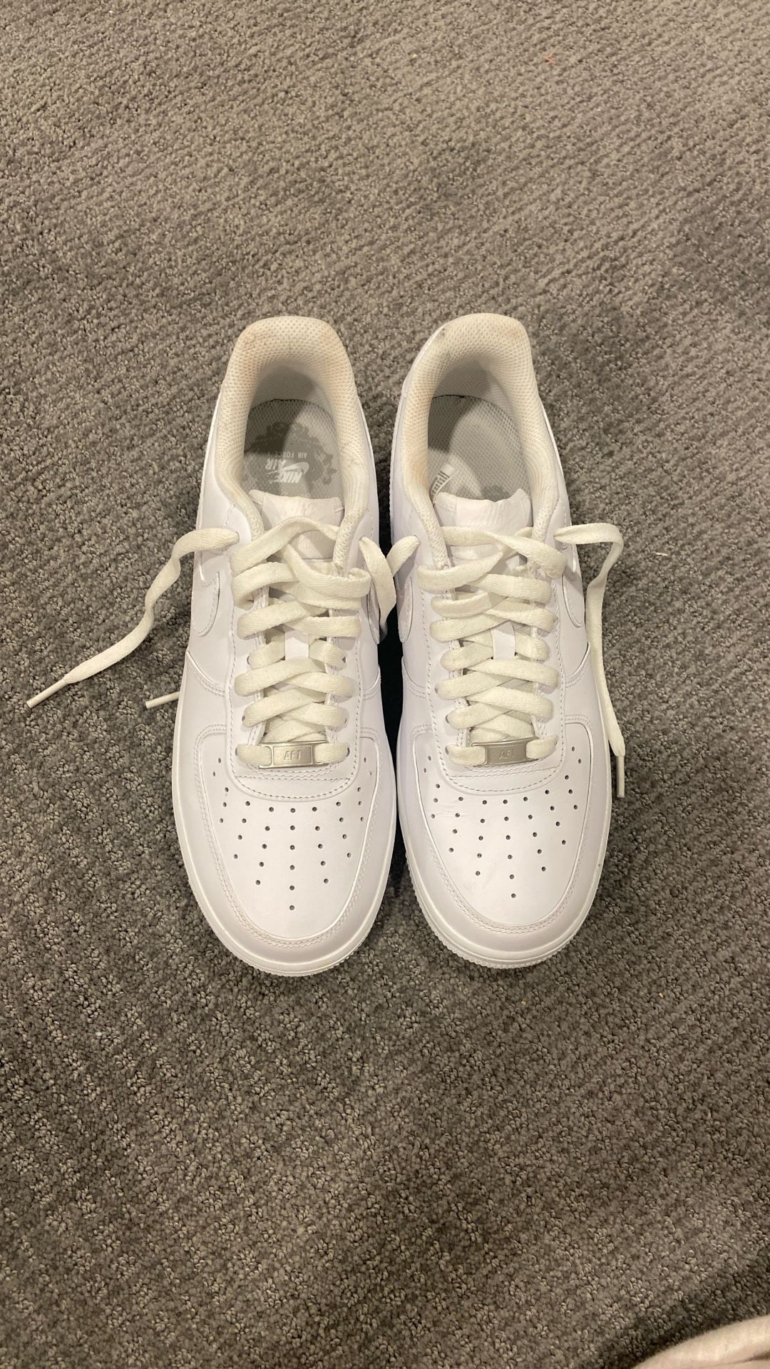 White Nike Air Force 1 size 9