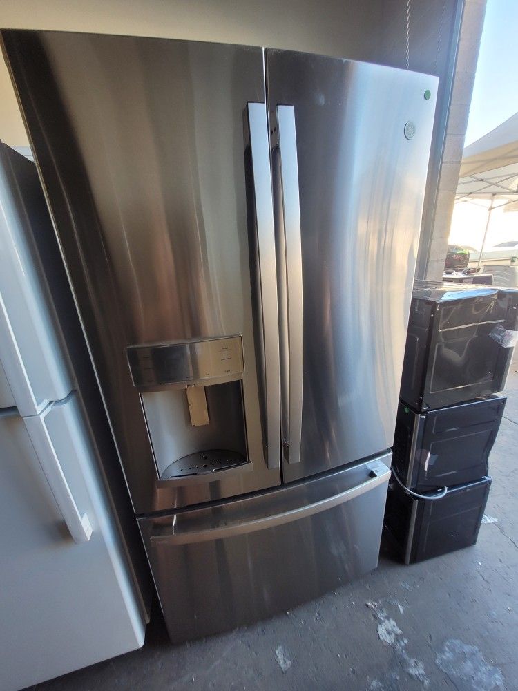 Refrigerator GE