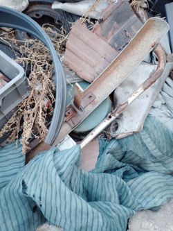 Landscape plastic edging pieces