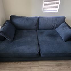 Like new deep lounge sofa