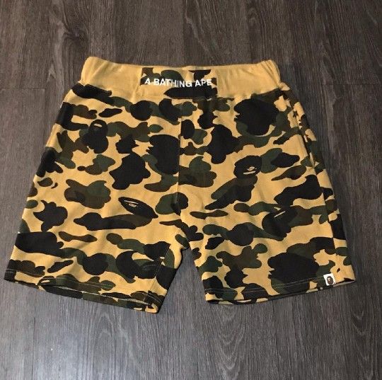 A Bathing Ape BAPE Yellow First Camo Color Camo Sz Large
