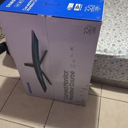 Curved Monitor 