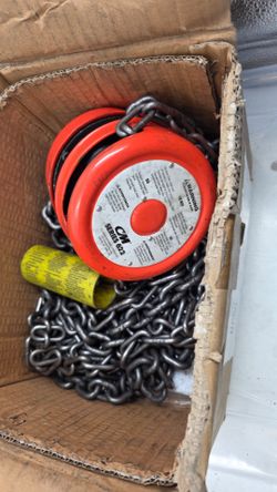 CM Series 622 1/2 Ton Max Chain Hoist 10fit