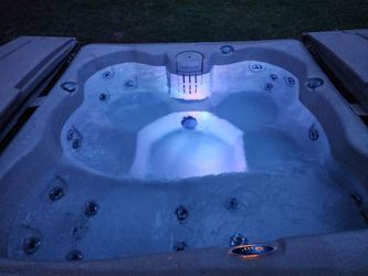 Plug and play hot tub
