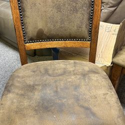 Large Solid Wood Table Set With 6 Chairs