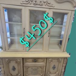 450$ Cabinet Dresser 