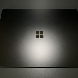 Microsoft Surface Laptop 3 - 13.5" (Win11 Pro, 16GB RAM, 256GB SSD, i7, TouchScreen)