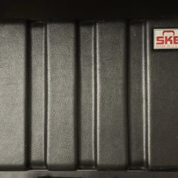 SKB 8U effects rack