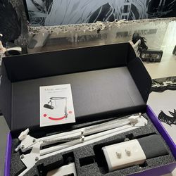 FIFINE AM8T BRAND NEW MIC WITH STAND