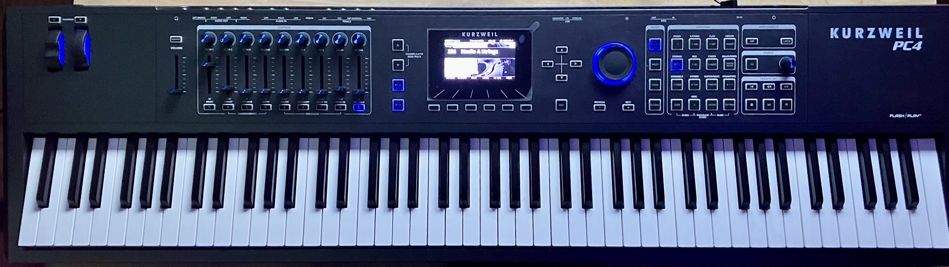 Kurtzweil PC4 Workstation 88 Weighted Keys (like New)