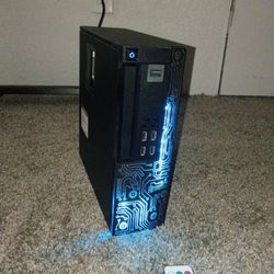 Gaming Pc With A Monitor