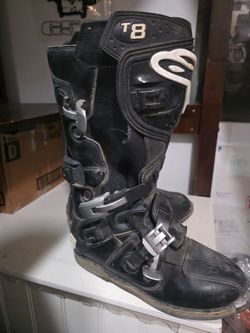 Alpinestar boots and Nitex helmet
