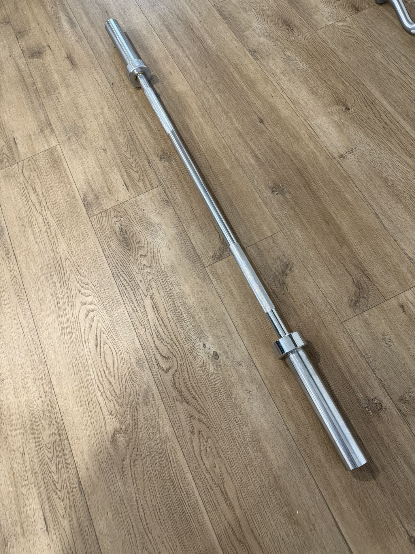 Titan 60” Olympic Barbell – Like New