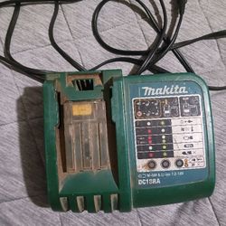 Makita Fast Charger 