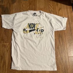 Nike Air Tshirt Size Medium White/green