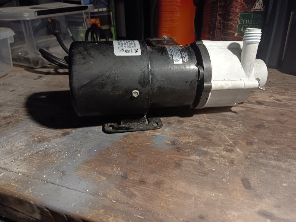 Little Giant Pump. 4-mdq-sc