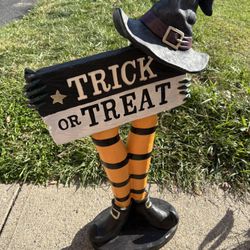 Outdoor Halloween Decor