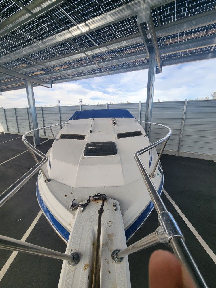 1987 Bayliner Sierra Sunbridge