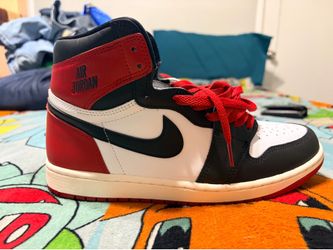 Air Jordan Black Toe Reimagined size 10. Lightly worn. $100