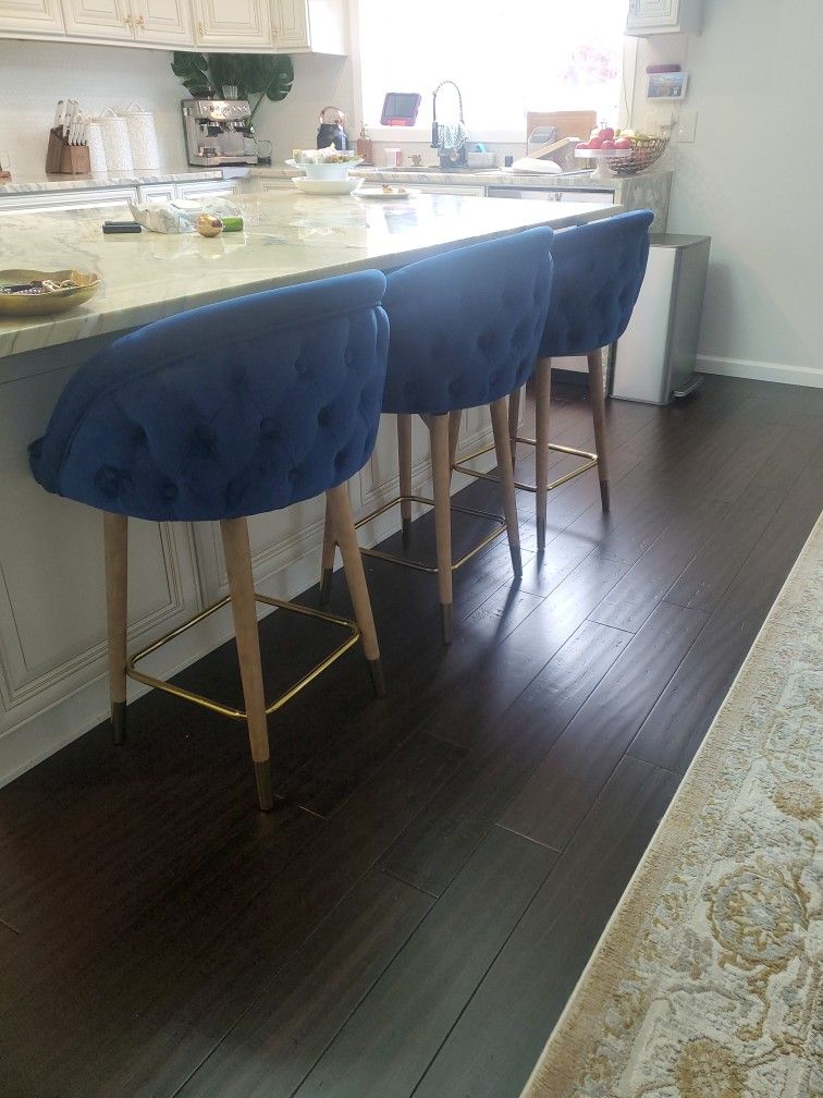 3 Swirling Bar Stools.