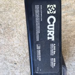 CURT Trailer Hitch: 2" Receiver for '96 - '05 Toyota RAV4 06